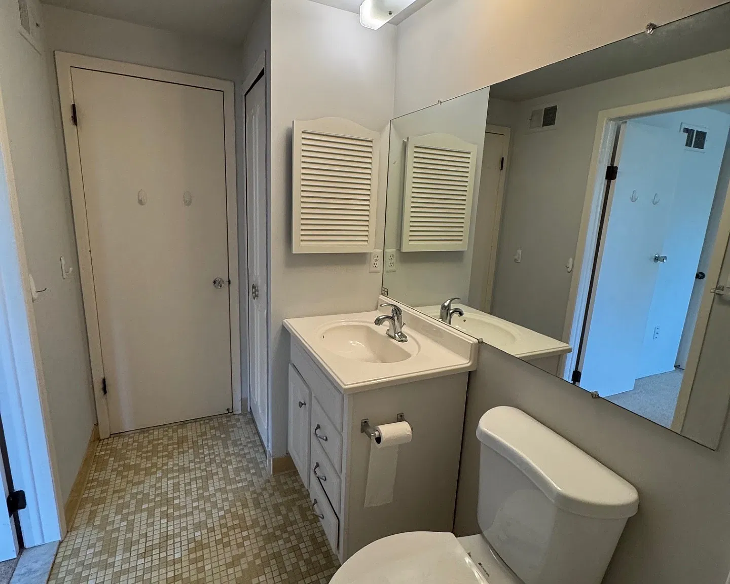 2 bed, 1.5 bath, 1254 sqft, $1,850 — Photo 4
