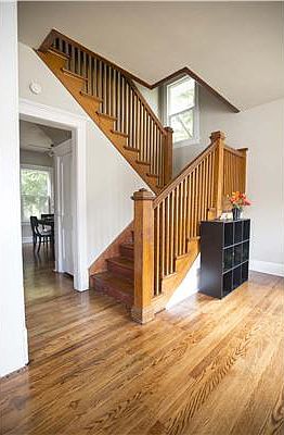 4th image of 814 N Saint Louis Blvd