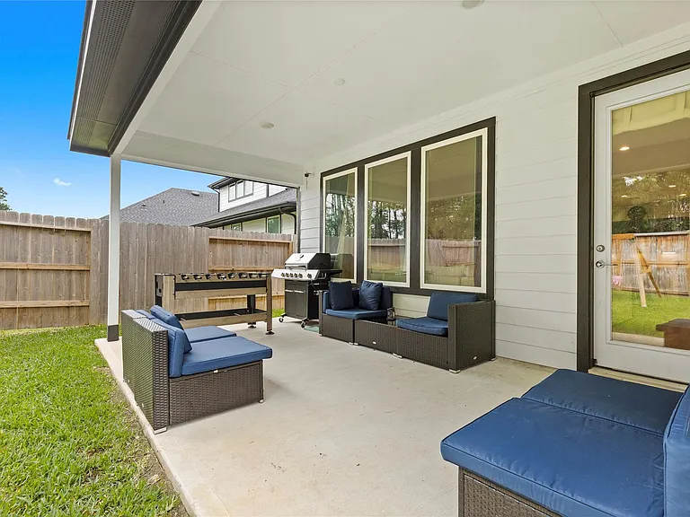 318 Springfield Terrace Dr — Photo 29
