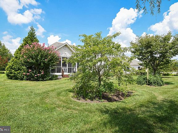 3rd image of 6007 Bell Creek Dr