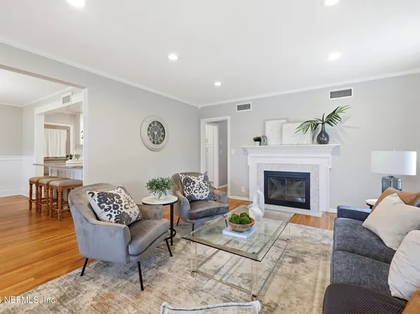 4385 WORTH Drive E, Jacksonville, FL 32207