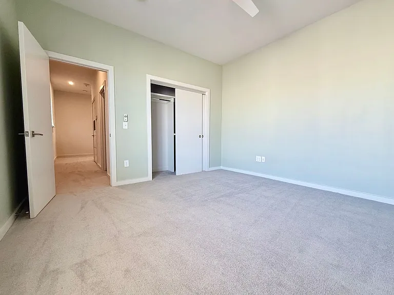 627 Couch Dr #S13 — Photo 7