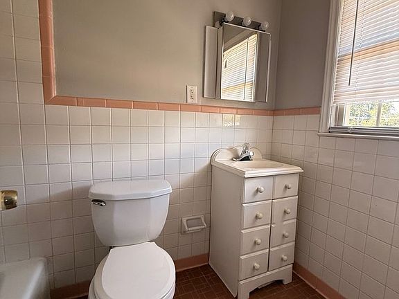 5th image of 1586 Martha Ct #8