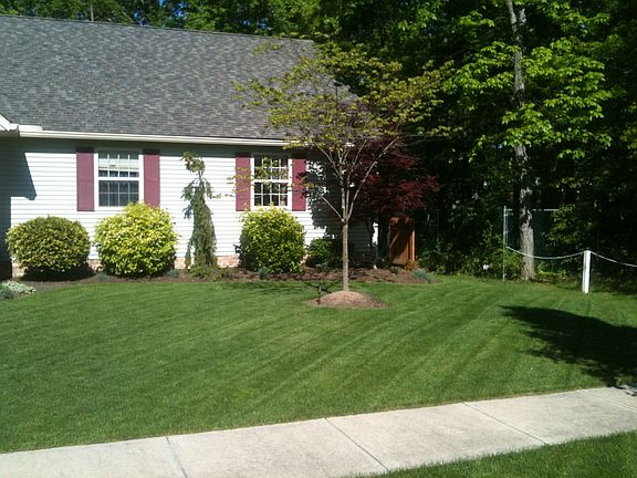 4th image of 830 Grantwood Ave