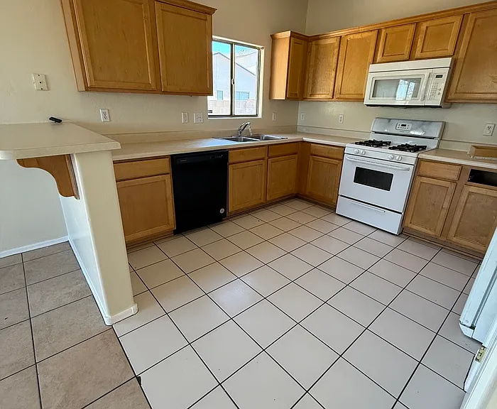 3527 E Drexel Manor Stra — Photo 5