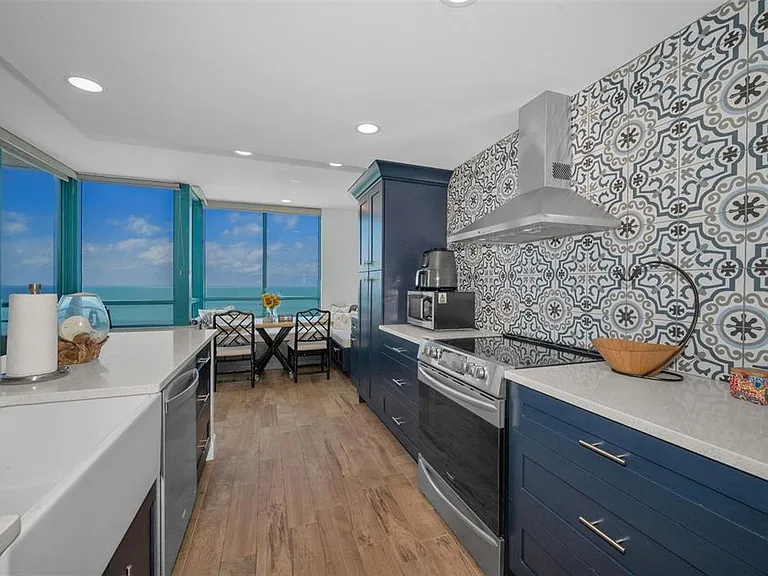 1520 Gulf Blvd #1201 — Photo 5