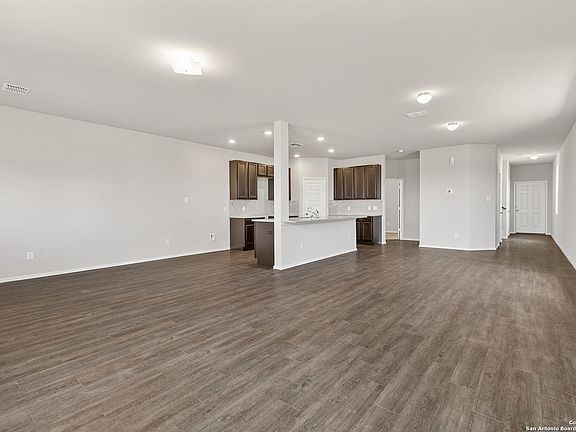 5th image of 2407 Applewhite Meadows