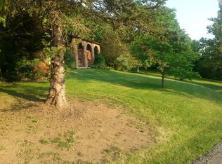 1565 Carlisle Rd, Carrollton, KY 41008