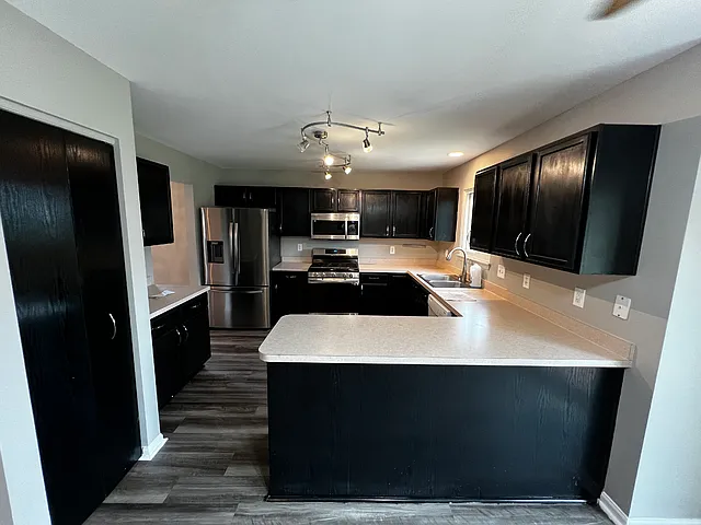 443 Rachel Cir — Photo 13