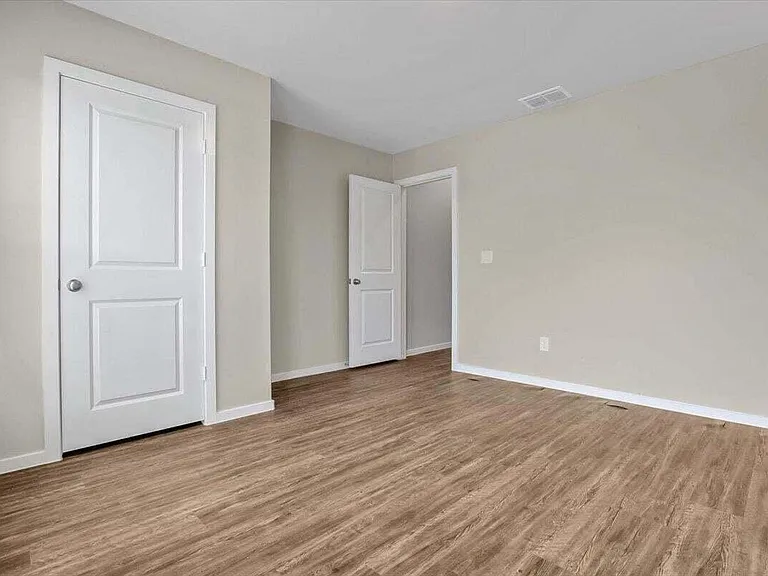 2125 Kokomo Ave #B — Photo 6