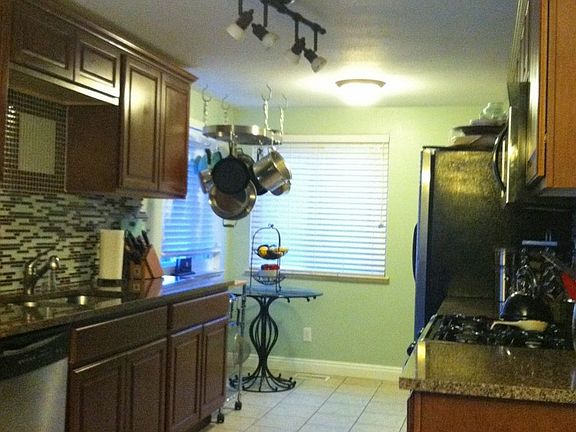 kitchen with stainless steal appliances and granite