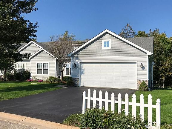 3rd image of 5709 Trail Side Ln