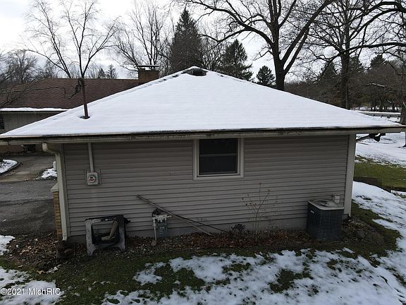 2nd image of 1550 Ferndale Blvd