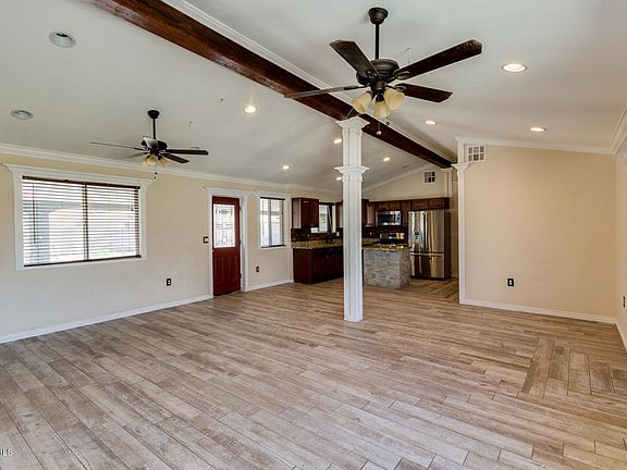5th image of 3815 N 49th Ave
