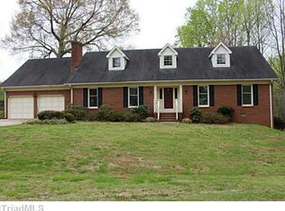 410 Valleymeade Dr, Kernersville, NC 27284