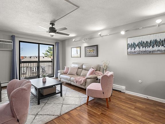 4th image of 10 Williams St APT 45