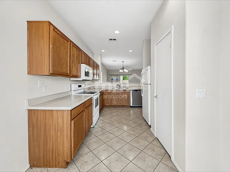 2787 E Superior Rd — Photo 5