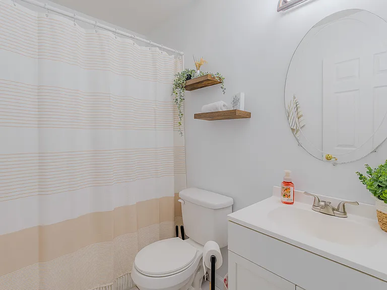 guest full bathroom