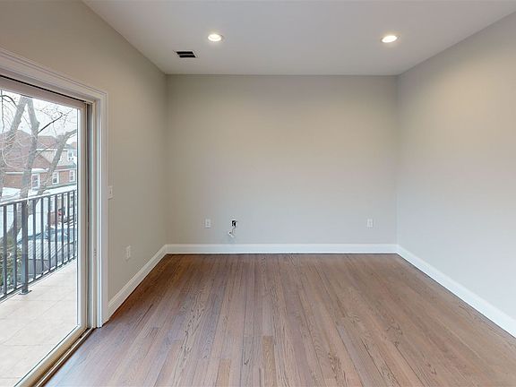 297-Gates-Unfurnished(3)