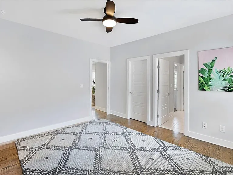 2230 Main St NW — Photo 21