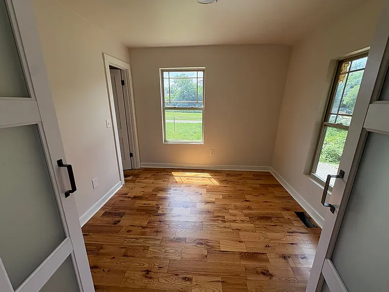 2509 Osage St — Photo 4