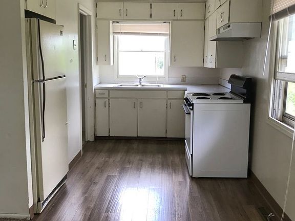 2nd image of 1208 Howard Ave