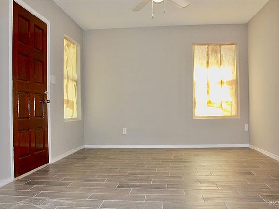 5th image of 525 Baywood Ave