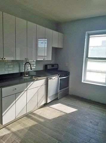 1st image of 19 E 4th St APT 2B