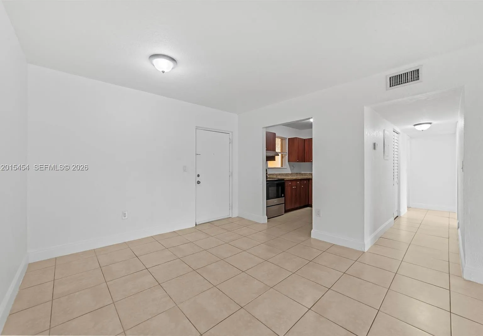 Bella Venezia Condo — Photo 3