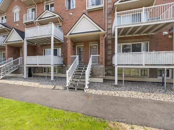 3265 Saint Joseph Blvd #117, Ottawa, ON K1E 3Y2