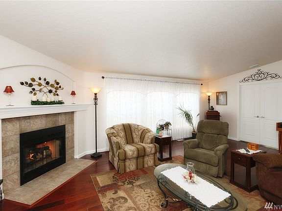 4th image of 9926 195th Street Ct E