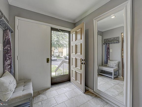 4th image of 10610 Muirfield Dr