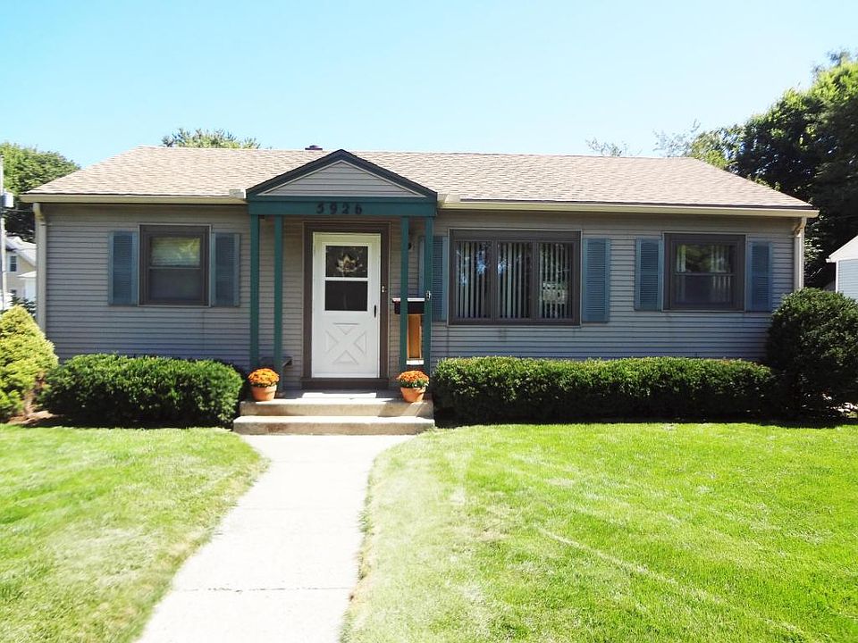 1st image of 5926 N Lydell Ave