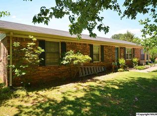 128 Alpha Ln, Huntsville, AL 35811