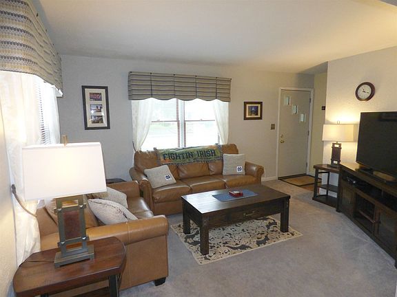3rd image of 418 W Angela Blvd