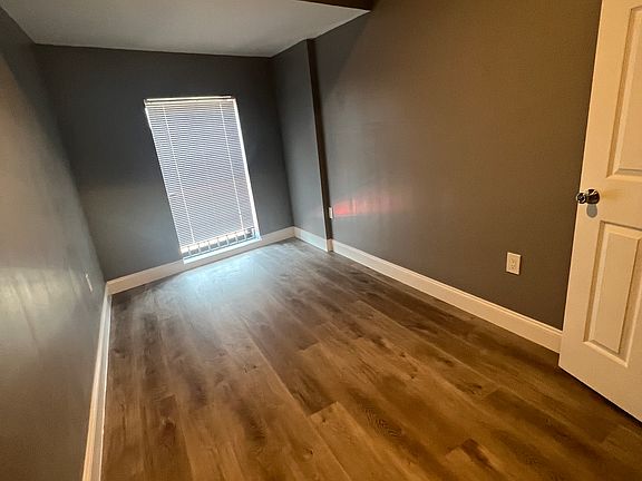 4th image of 1036 S 9th St Floor 2