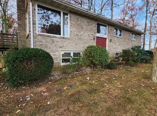 1033 Hook Rd, Westminster, MD 21157