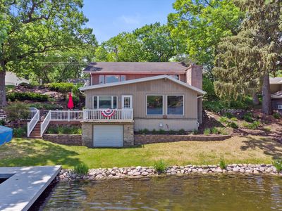 N52W34474 Peterson Dr, Okauchee, WI, 53069