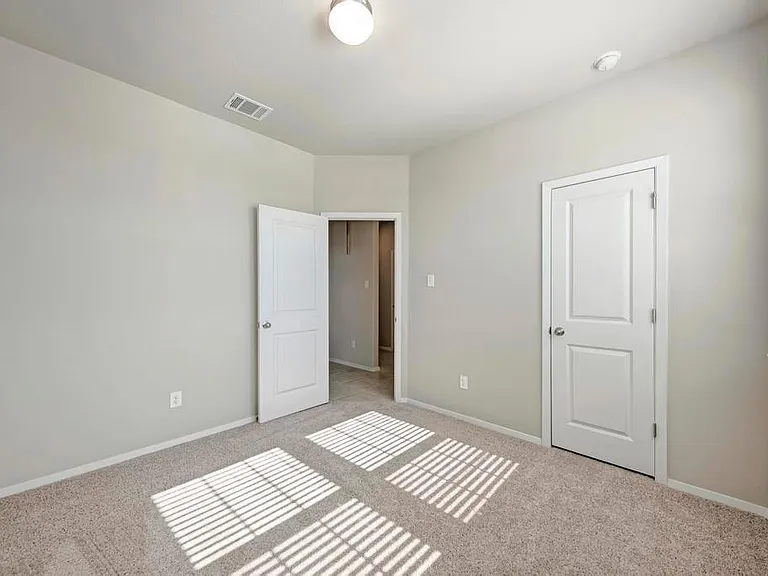 1209 Goforth Rd — Photo 23