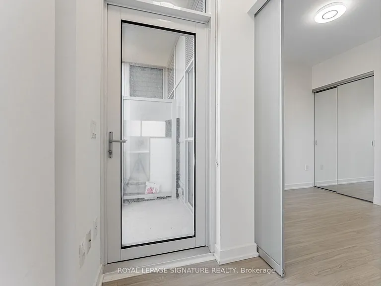 1 Yorkville Ave #3203 — Photo 12