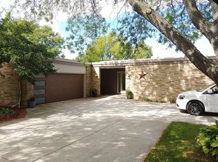 919 17th Ave, Grafton, WI 53024