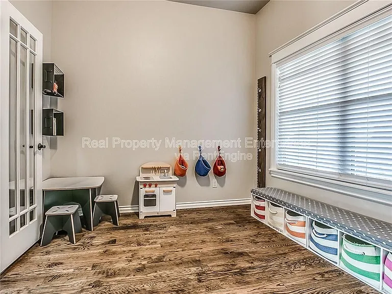 724 Road Not Taken — Photo 18