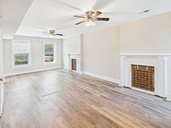 2nd image of 1810 Parkwood Ave