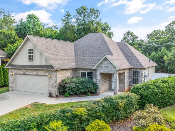 114 Daleyuhski Trce, Tellico Plns, TN 37774