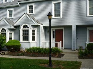 380 Meridian Street Ext APT 20, Groton, CT 06340