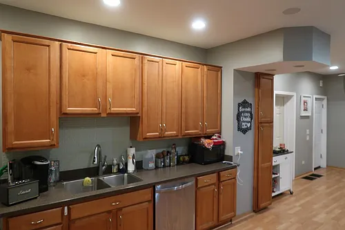 1409 W Grand Ave #1 Photo 1