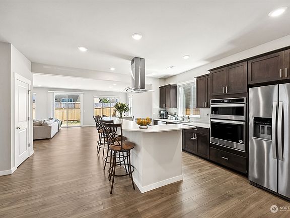 4th image of 18209 110th Avenue E