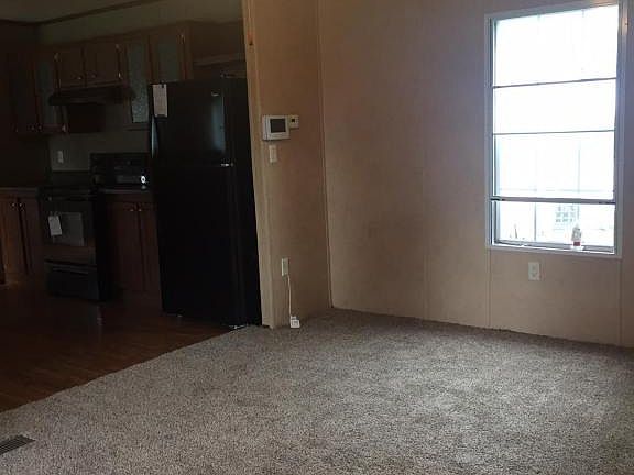3rd image of 602 Domingues St