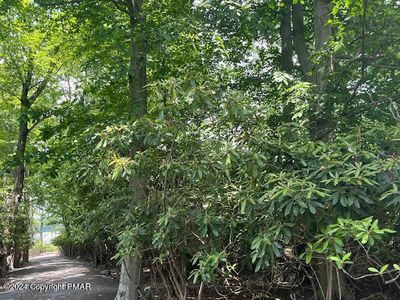401 Stillwater Dr, Pocono Summit, PA, 18346