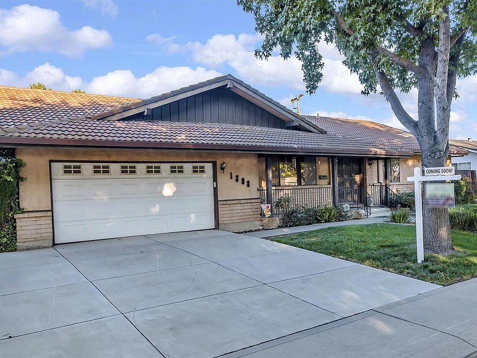 2nd image of 1308 Marlin Pl